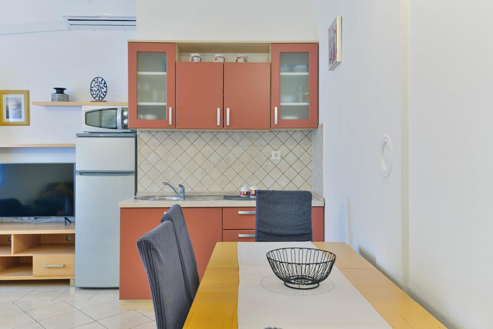 Apartment House Inga Vir Bagian luar foto