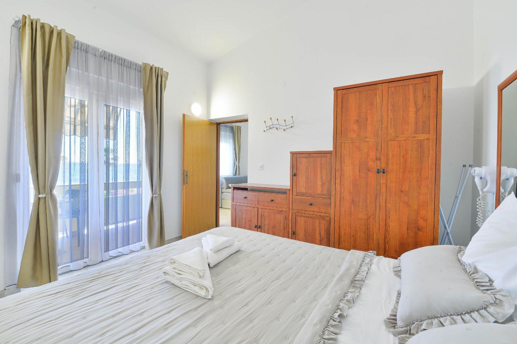 Apartment House Inga Vir Bagian luar foto